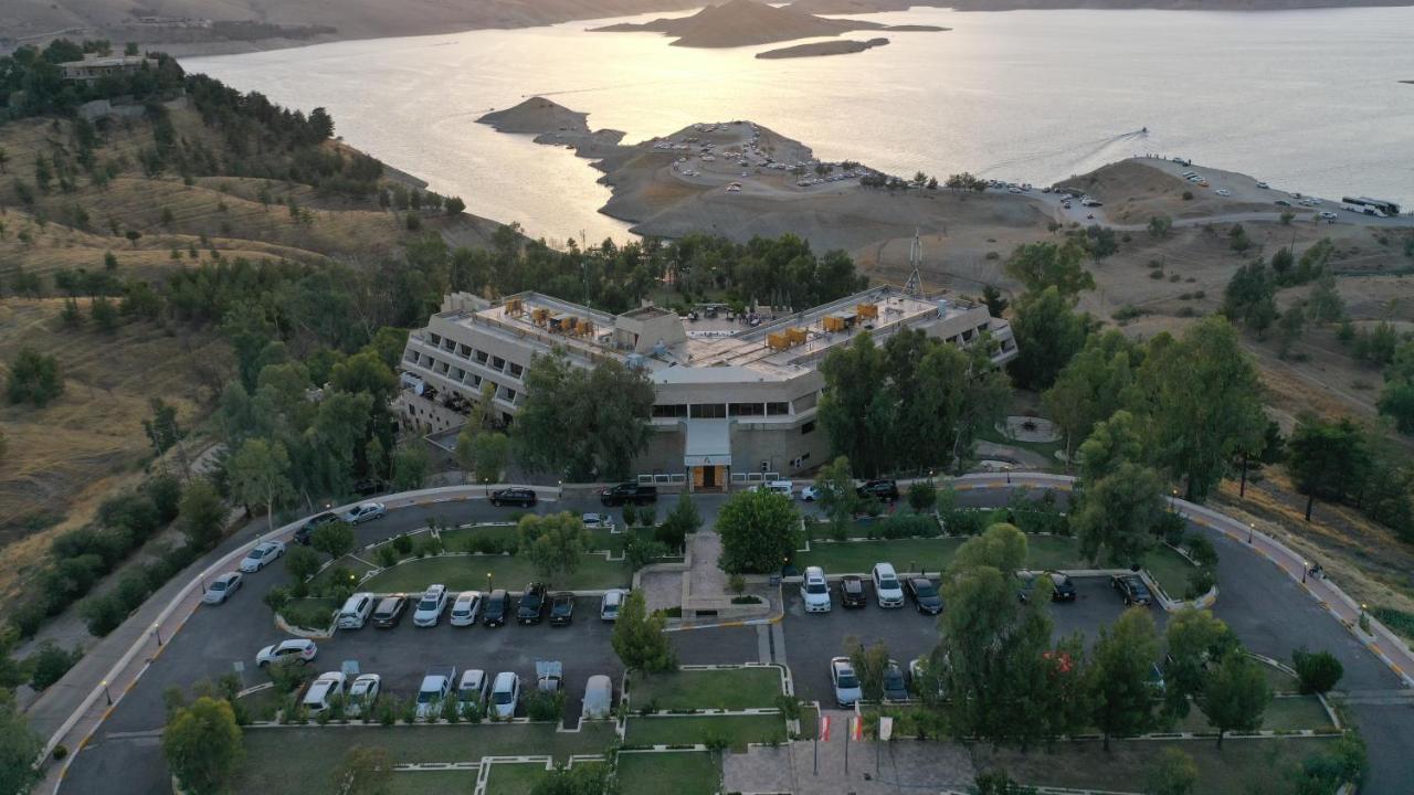 Ashur Hotel Dukhan Zewnętrze zdjęcie