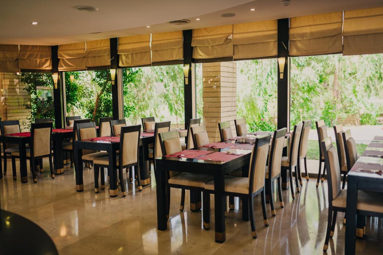 Ashur Hotel Dukhan Zewnętrze zdjęcie